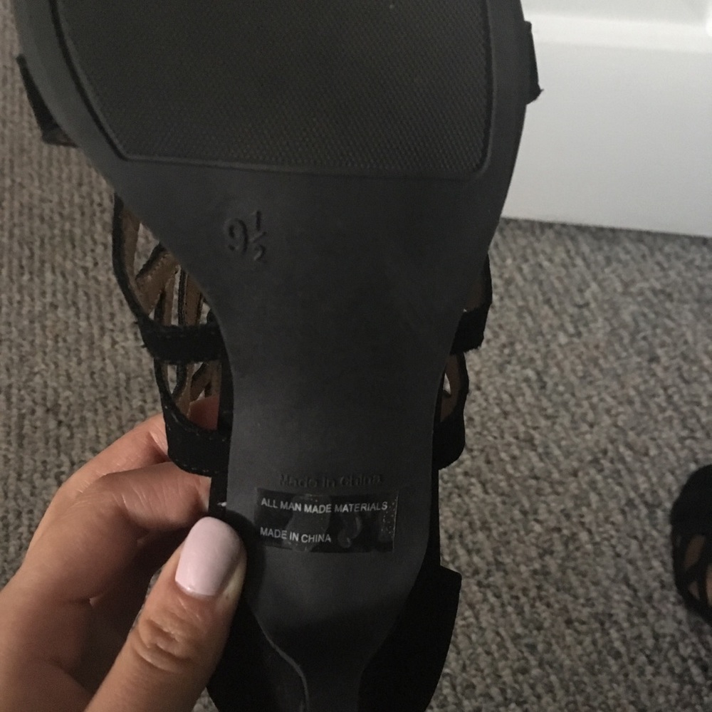 Report Heels - Picture 6 of 6